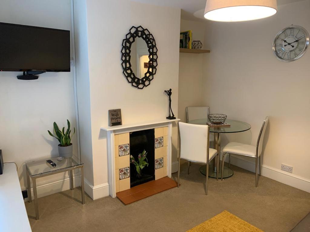 The Salisbury Townhouse Apartment Екстериор снимка